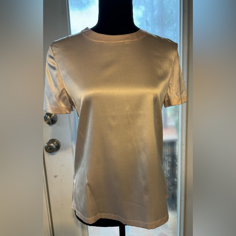 NWT St John luxury short sleeve silk blouse size 4